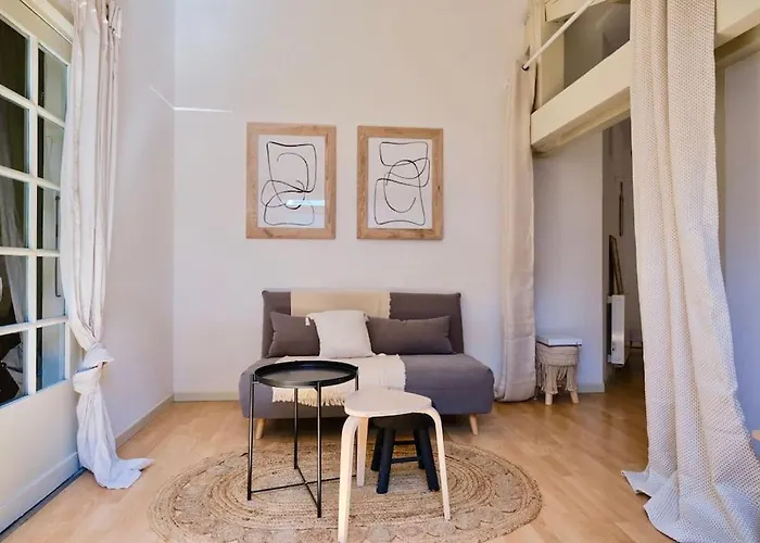 Nid De Line - Hostal Naou - Wifi-Netflix